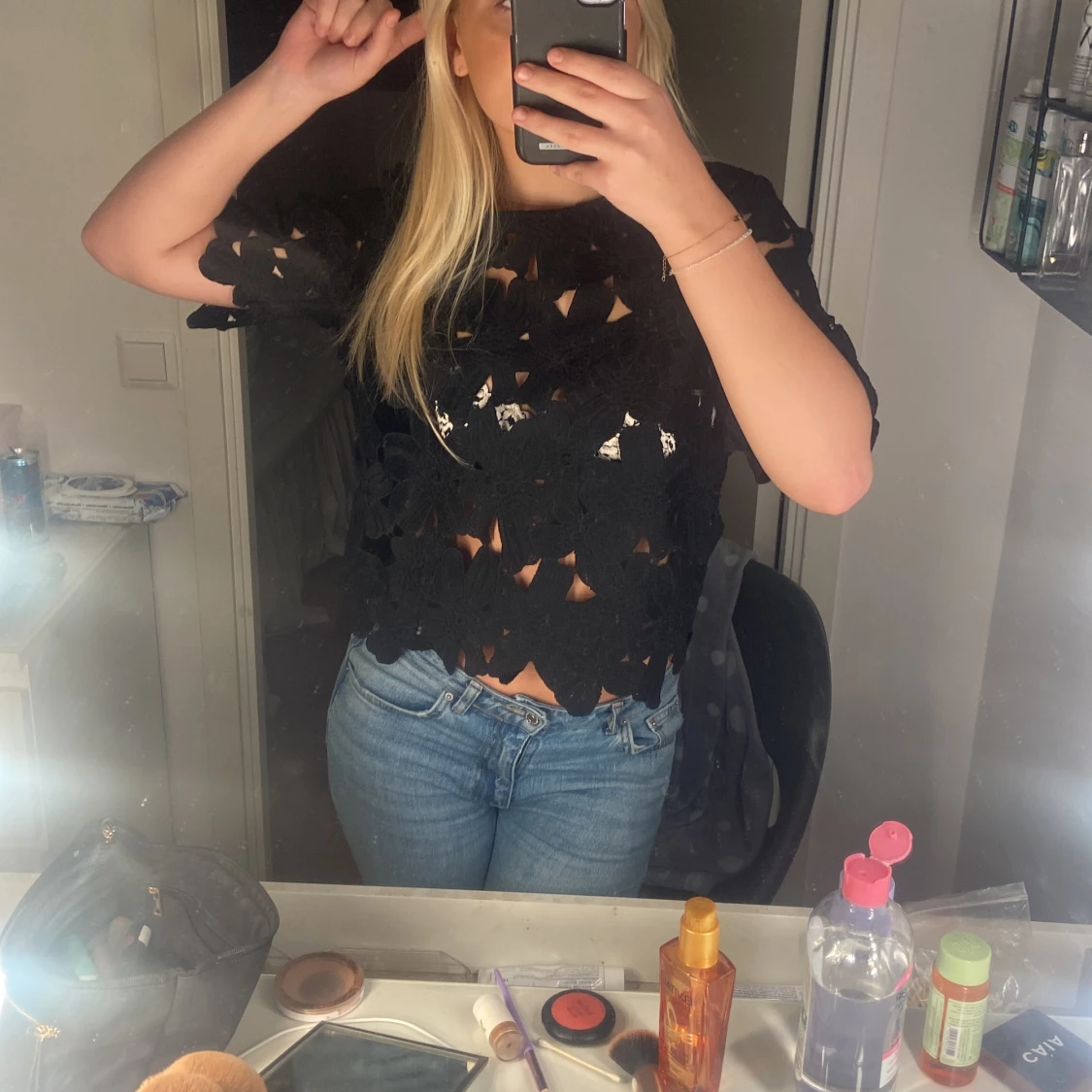 svart blommig tröja - 90