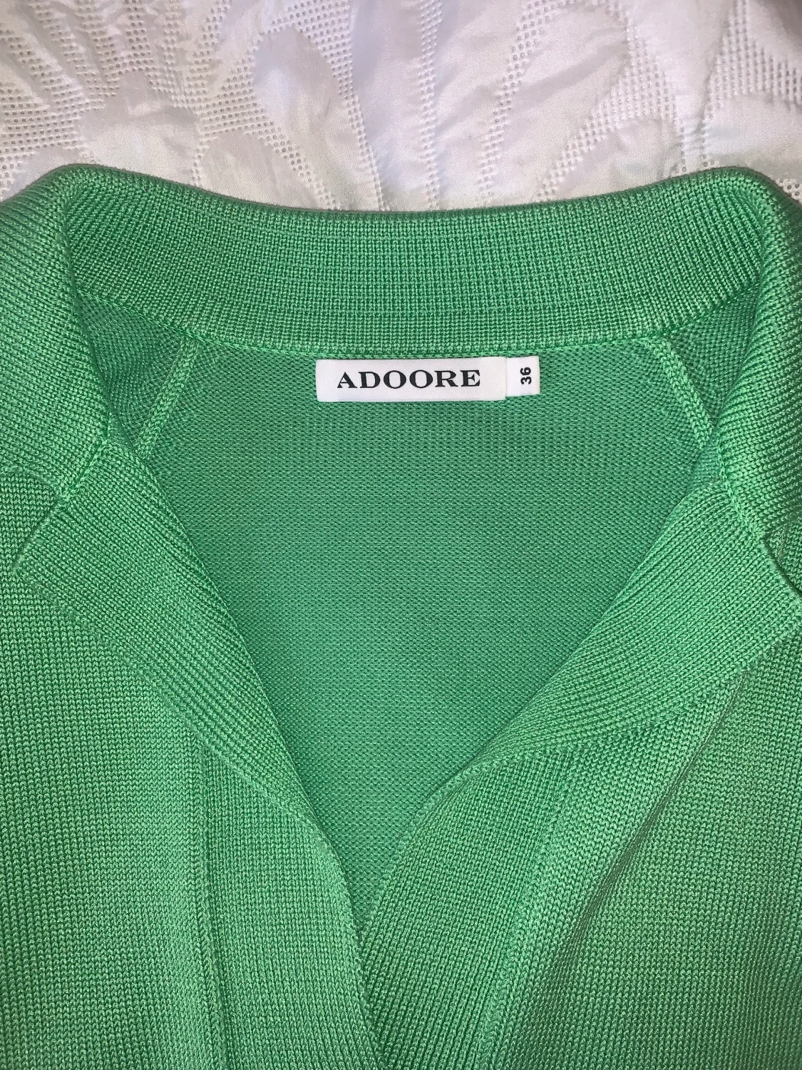 Adoore grön stickad klänning  - 90