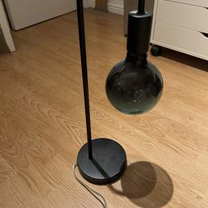 Superfin lampa som är trendig🖤