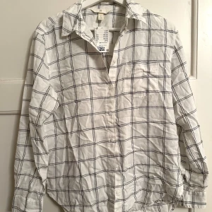 Rutig skjorta - Helt oanvänd rutig skjorta!