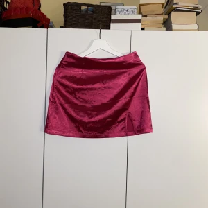 Kjol - Kjol från shein i storlek M men passar S