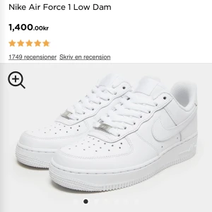 Air Force 1 - Säljer dessa air Force 1 i storlek 37 på grund av att är för stora. Kom privat för fler bilder💕