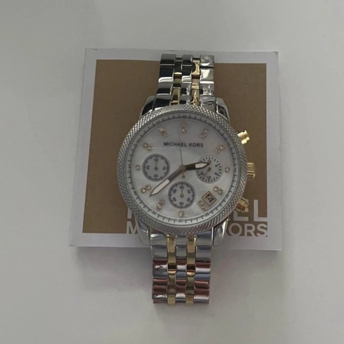 Michael kors klocka  - 90