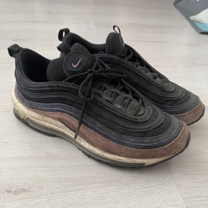 Nike air Max 97 beaters  - Nike air Max 97 beaters, hyfsat skick men i behov av tvätt! Fin sula!