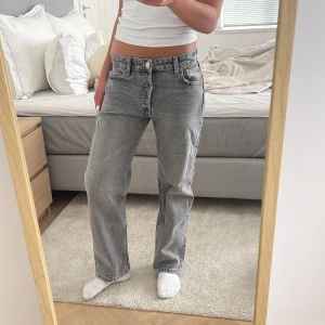 Zara jeans - As snygga zara jeans. Köpt för ganska länge sen mena ledig kommit till användning.