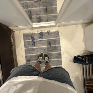 Sneakers  - Höga sneakers från vans, jätte snygga och passar t dom flesta årstiderna.  Kolla gärna mina andra annonser! 