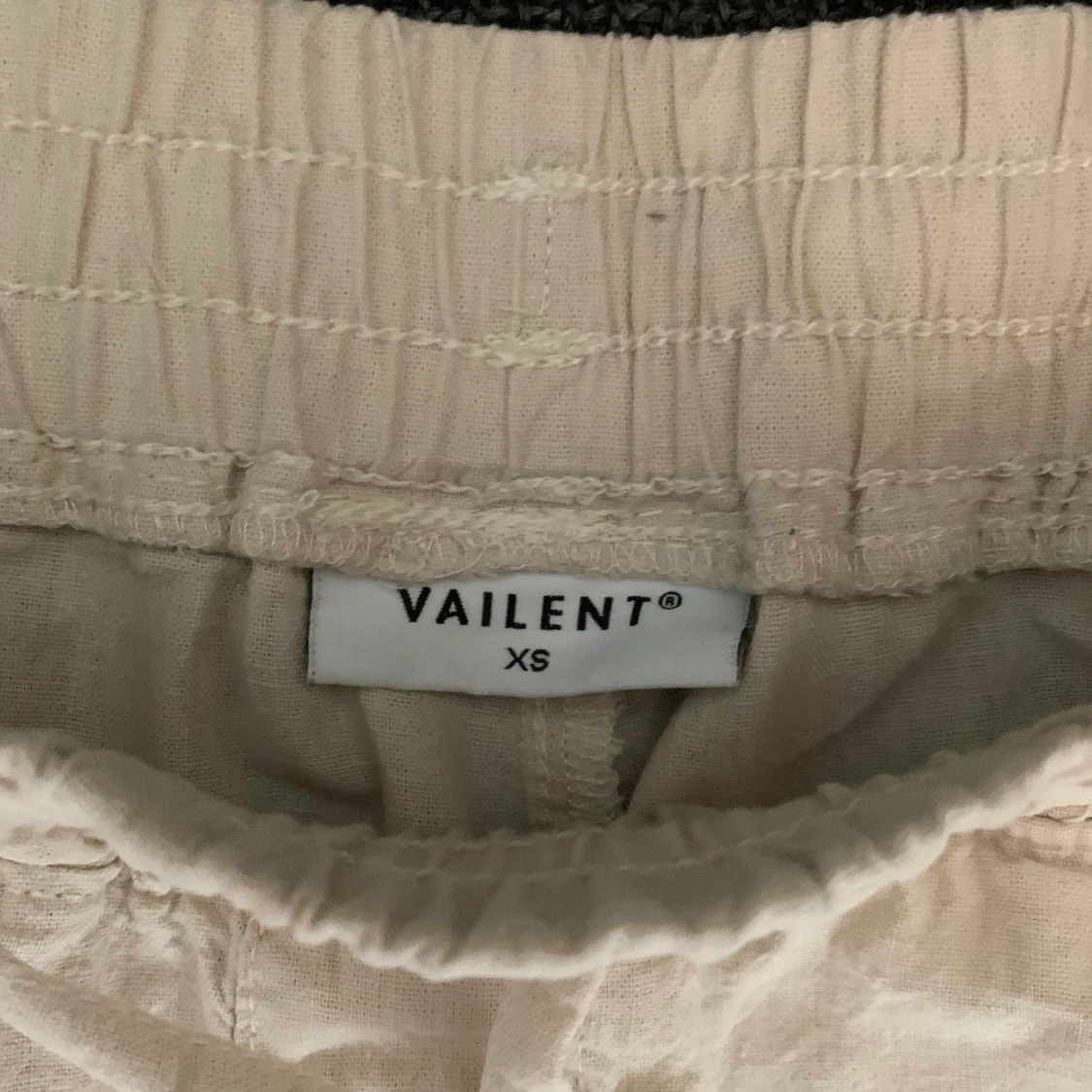 Linne shorts från Vailent  - 90