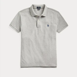 Polo Ralp Lauren Skjorta - Säljer då jag inte använder den längre. Köpt för längesen. Nypris 1 195 kr