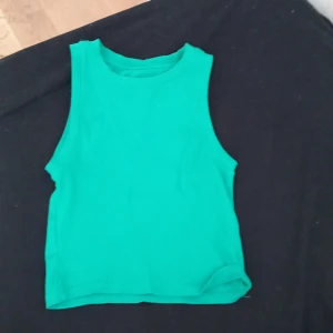 Löp  - Grön topp som e jätte skön 