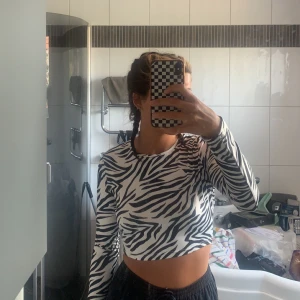 Snygg tröja från shein - Snygg tröja från shein i storlek s