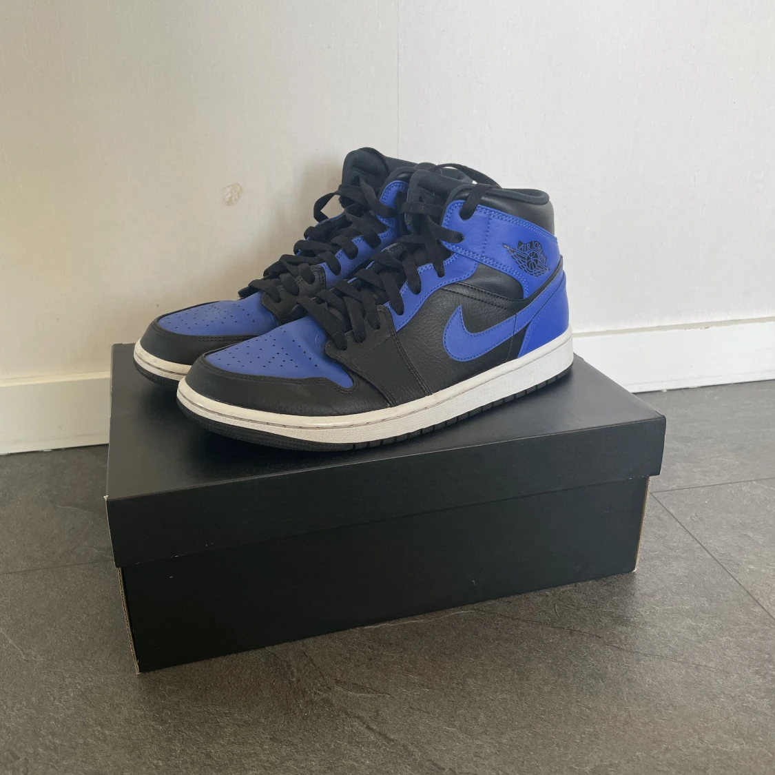 Jordan 1 ”Hyper Royal” - 90