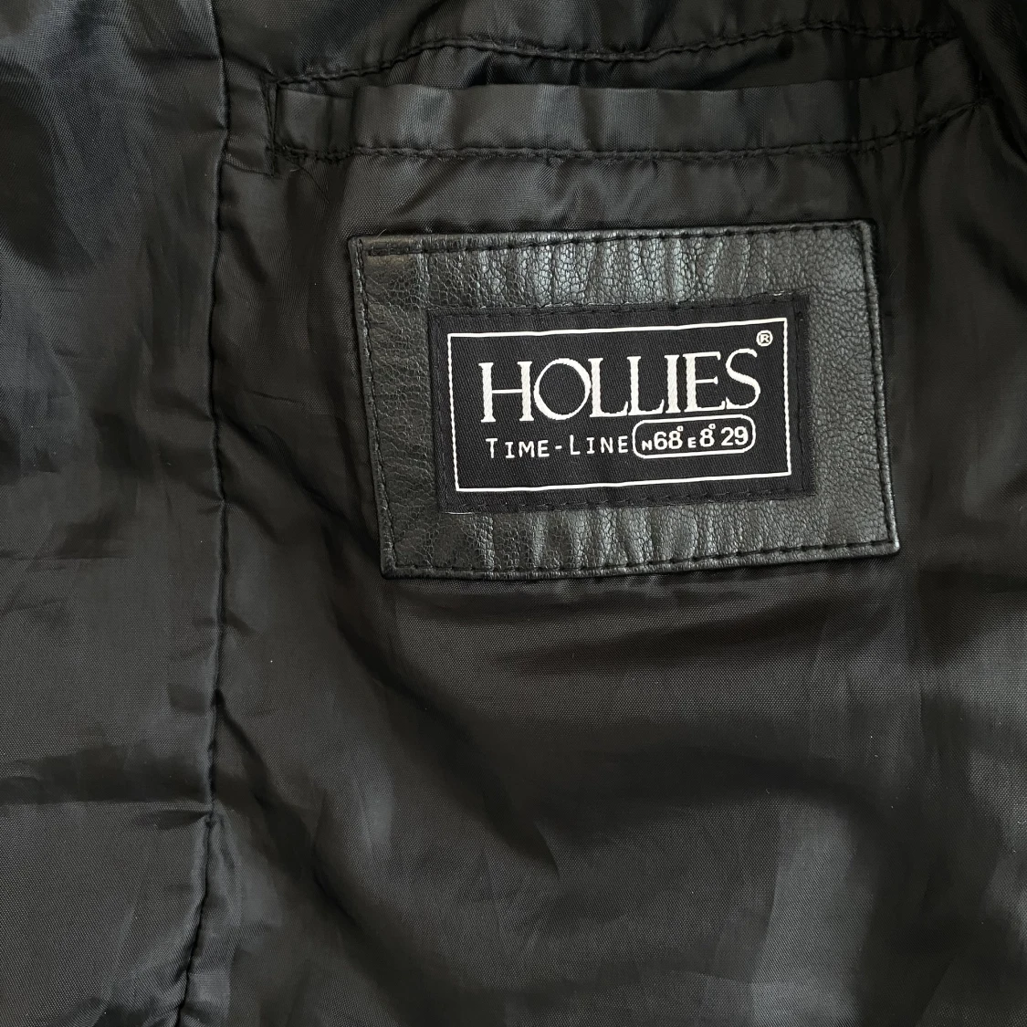 Svart skinnjacka - 91