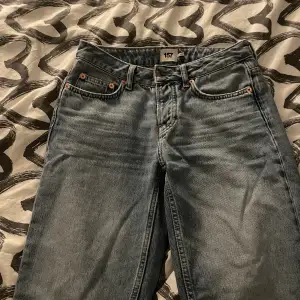 Ett par Low Waits icon jeans från lager 157 i storlek S
