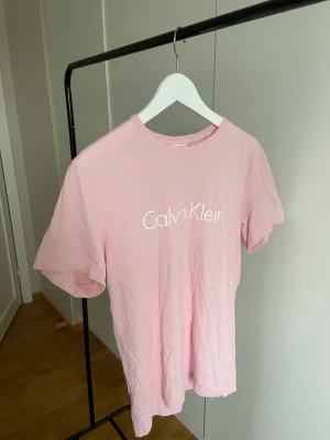 T-shirt  - Calvin