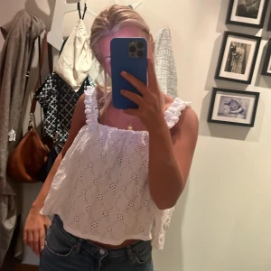 Linne  - Säljer detta linne ifrån zara💞