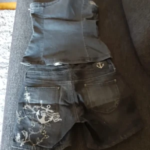 Jeans shorts / linne - Plagget ät ifrån spanien 