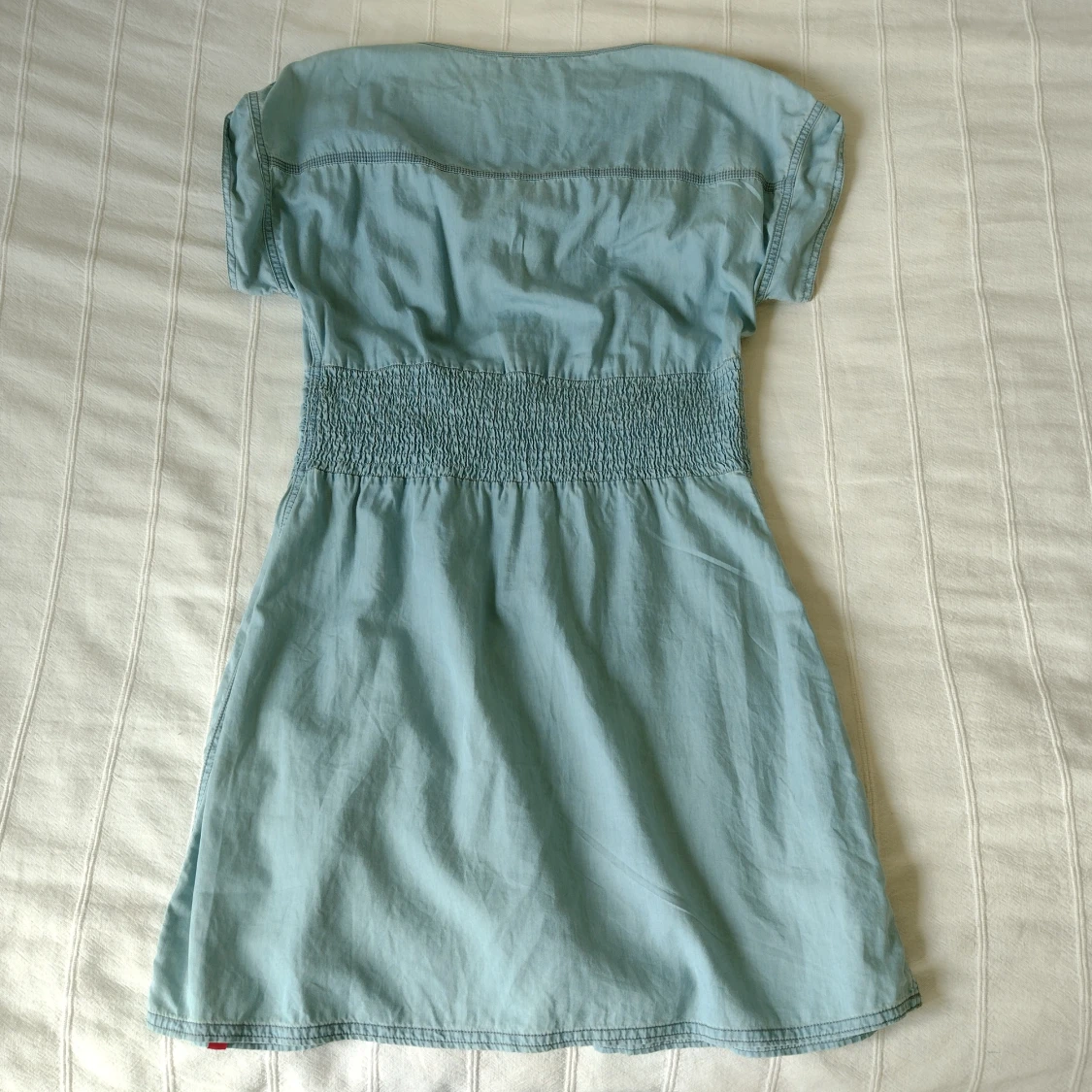 Blå/ljusblå klänning/jeansklänning från Edc, storlek 36 - 91