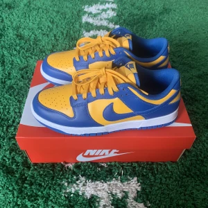 Nike dunk low UCLA - Size US 9,5 = EU 43. Condition brand new. All original + receipt. Please send a message before buying.