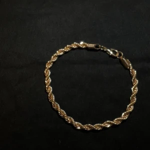 Cordell kedja - Helt ny skick10/10 18karat guld 22cm lång