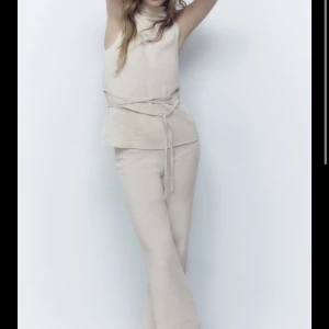 Zara set - Säljer denna supersnygga zara setet i storlek s, som nytt💛