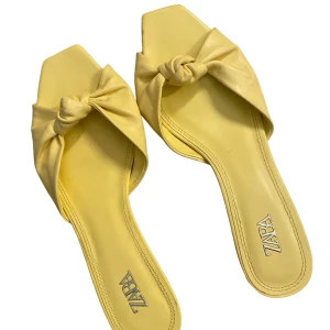 Klackskor  - Klackskor jag aldrig använt. Strl 41. Från zara