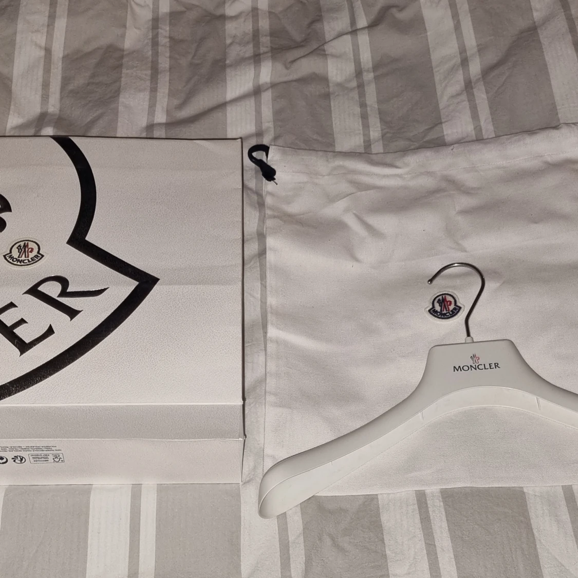 Moncler Cardigan - 91