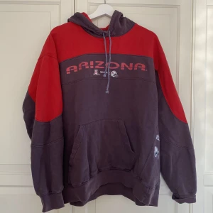 Vintage hoodie - Supercool hoodie, köpt här på Plick. 