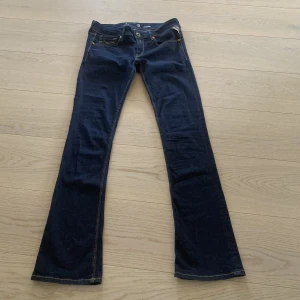 Jeans - Dessa coola lågmidjade bootcut jeans från replay❤️