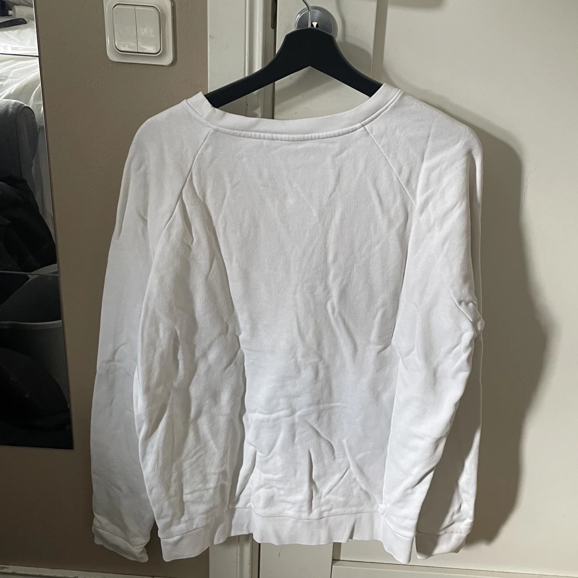 Levi’s sweatshirt - 90