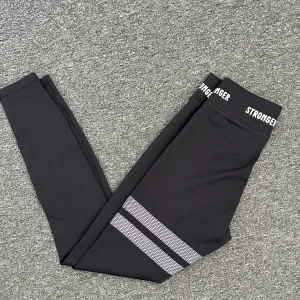 stronger tajts - Stronger tights knappt använda💕  (köparn står för frakten)