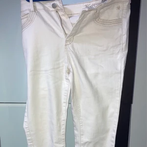 Jeansbyxa  - Jeansbyxa beige 