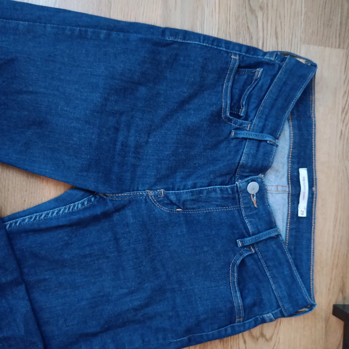 Snygga jeans från Levis - 90