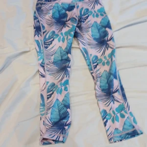 Gympa byxor  - Fina växter pp  byxorna 