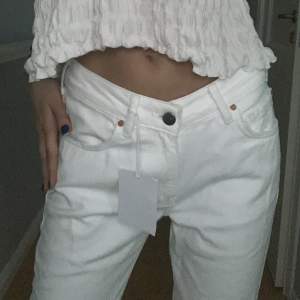 Nya lågmidjade jeans från bikbok! ❤️