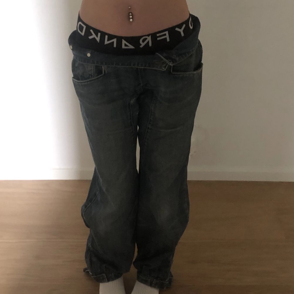 Marinblå Nikita denim jeans - Nikita denim | Plick Second Hand
