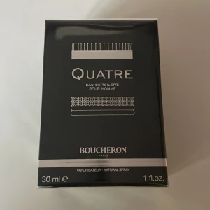 Parfymmm - Quatre parfymen 30 ml, 200kr+frakt och köparen står för frakten! betala helst med köp nu.