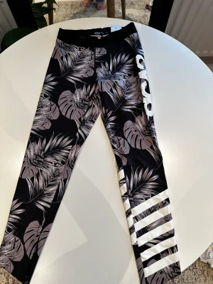 Träningsbyxor - Svea träningsbyxor.