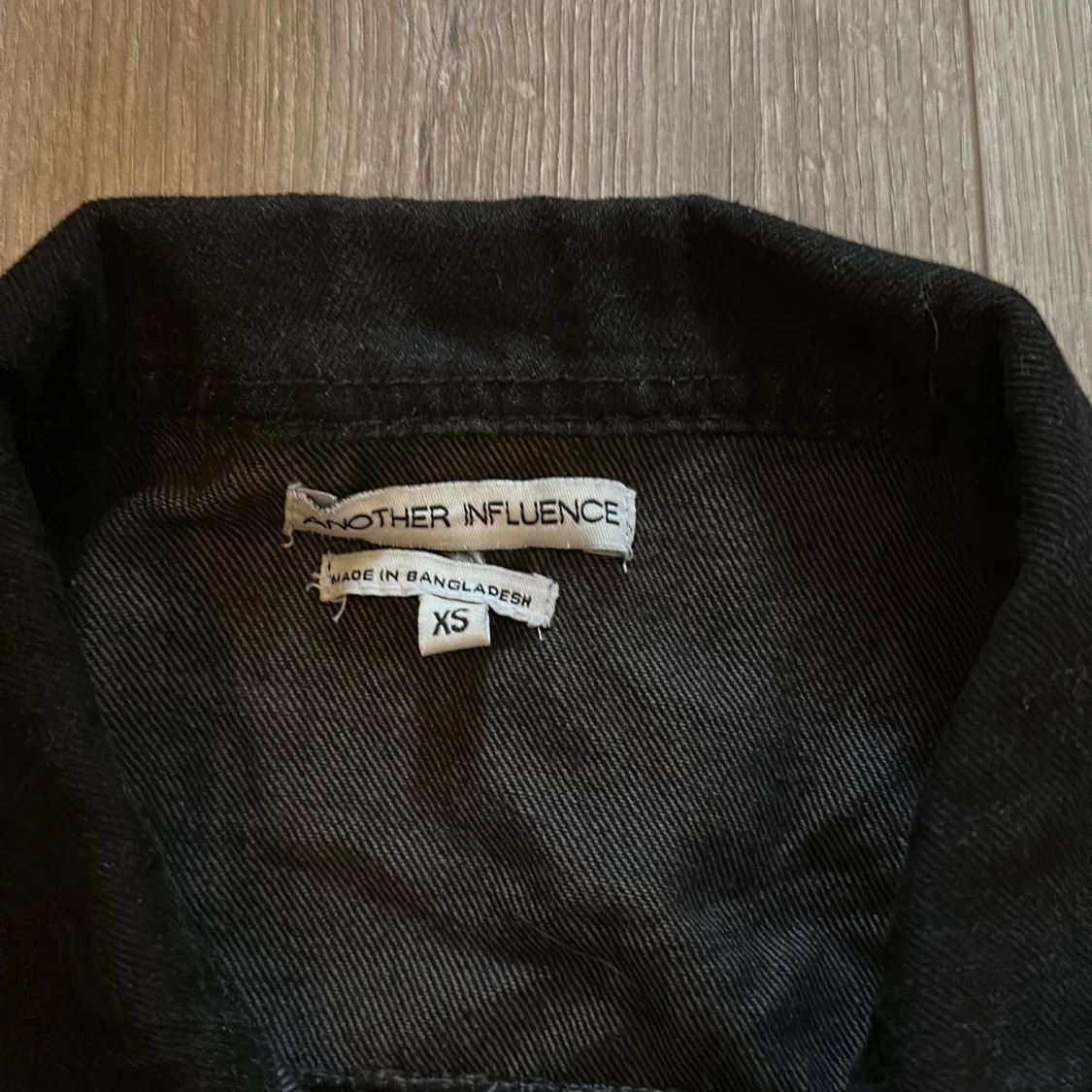 Svart jeansjacka - 90