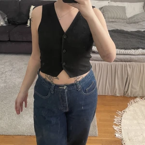 Kostymväst - Kostymväst från monki, aldrig använd och prislapparna kvar! 