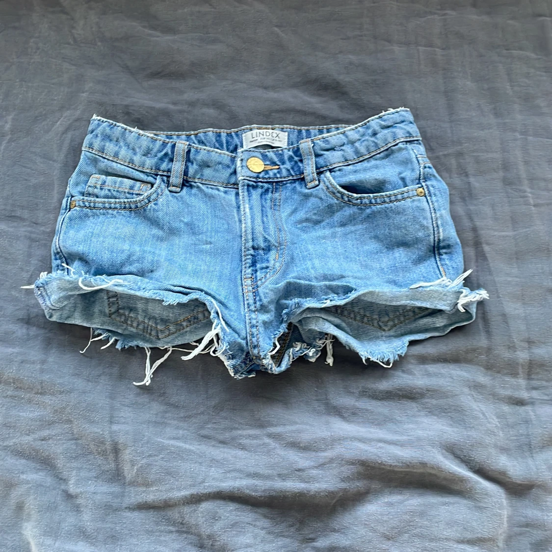 Low waist shorts