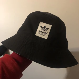 Adidas hatt - Adidas hatt i bra skick 