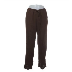 Bruna linne byxor  - Bruna linne byxor från hm i storlek S köpta på Plick men fin kvalite. Skriv för egna bilder 