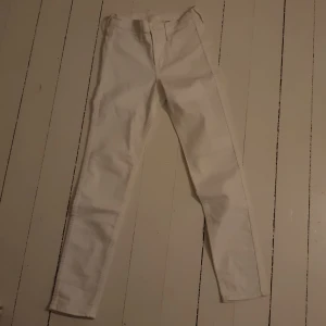 Jeans vita - Vita jeans storlek XS från h&m