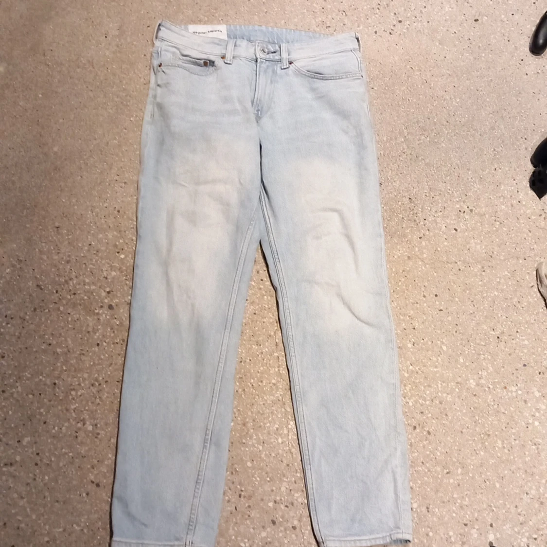 Ljus blå jeans - 91