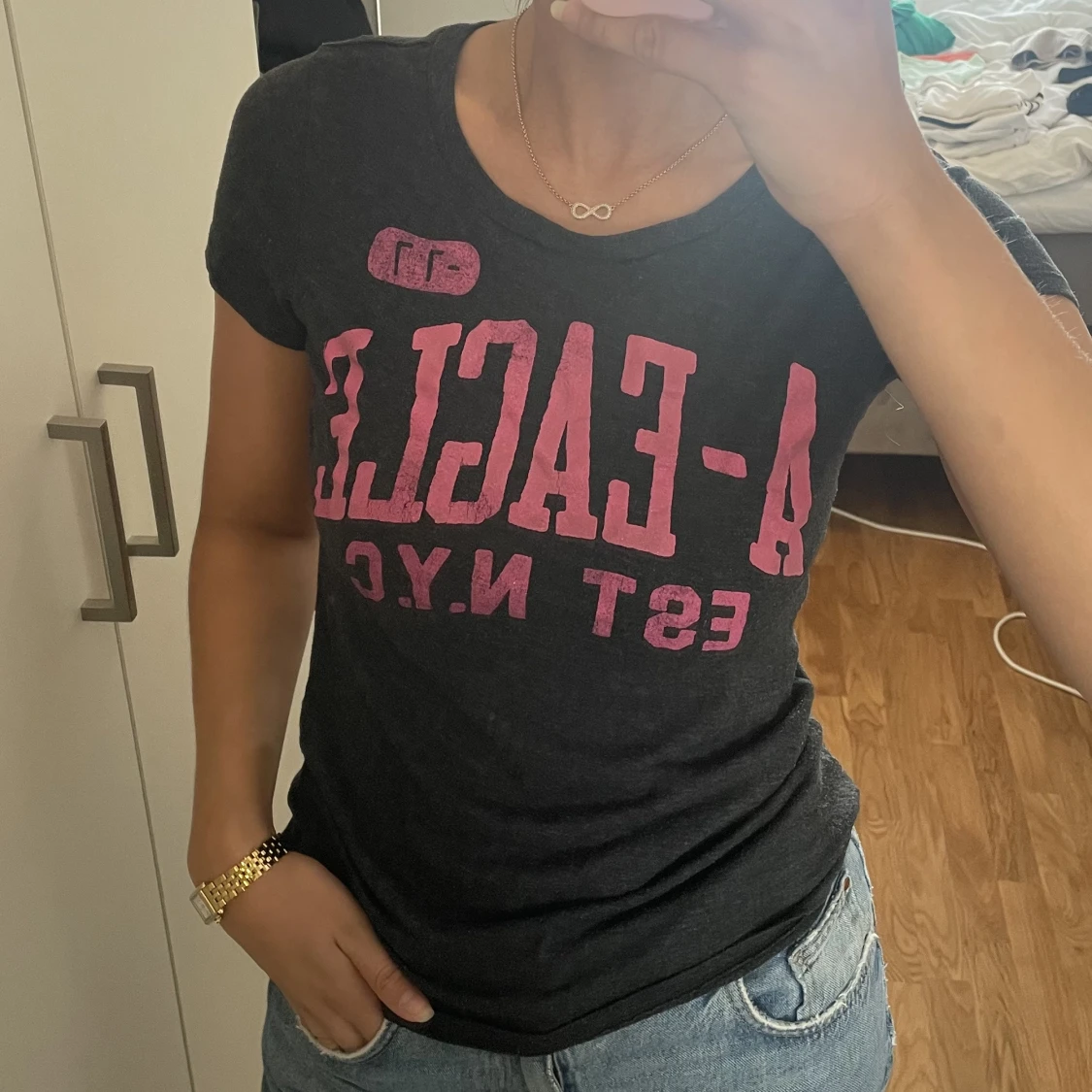 Grå T-shirt 