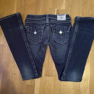 True religion jeans - Säljer mina True religion🤍 pga att de inte kommer till  andvändning. De är nästan som nya😻 