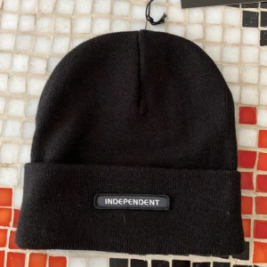 Independent mössa svart - Svart mössa från indy Onesize. 