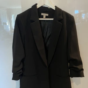 Blazer - Säljer denna typ oanvänd