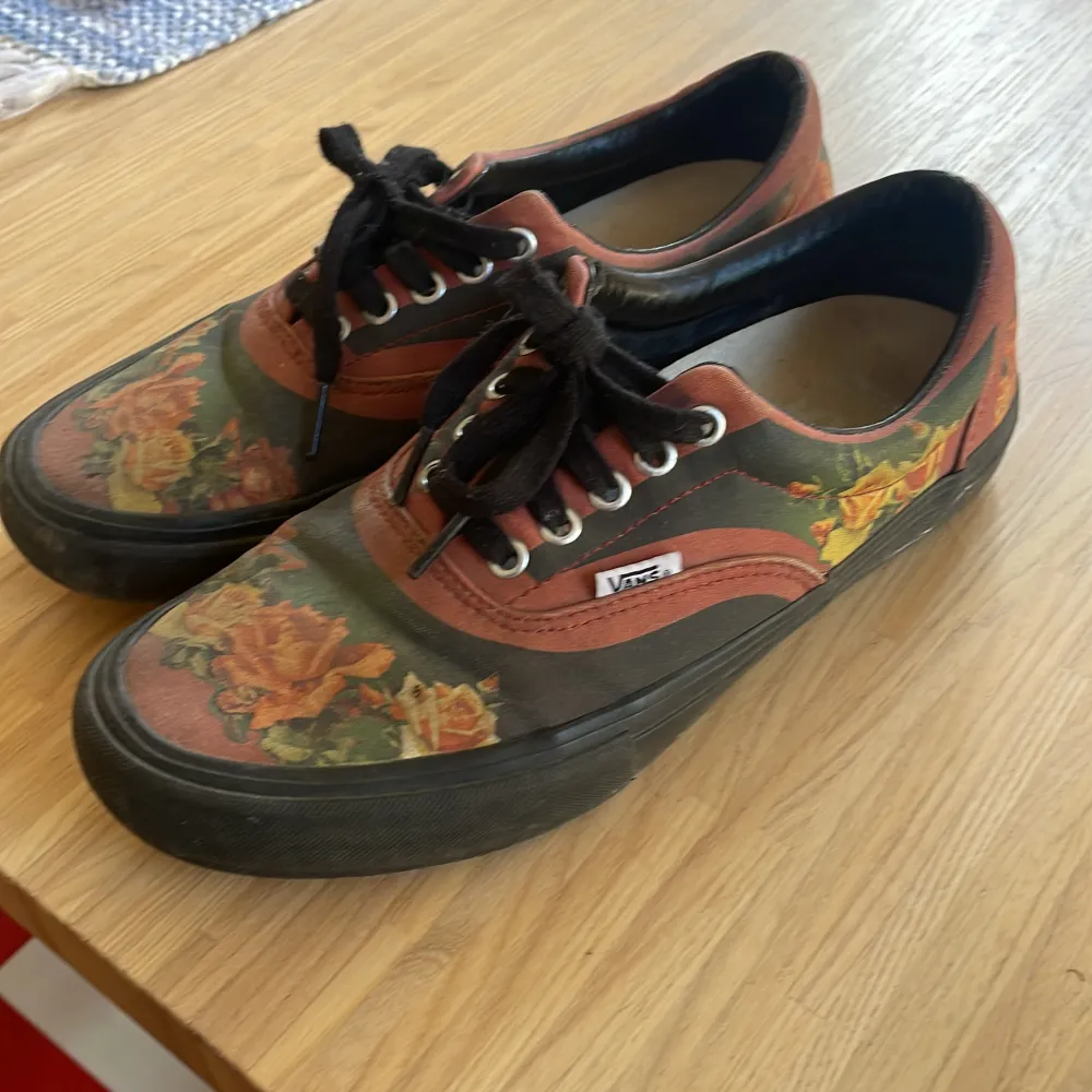 Vinroda Vans X Supreme X Jean Paul Gaultier