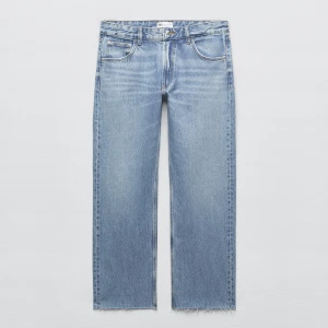Zara jeans  - TRF Straight leg mid-rise jeans, storlek 36